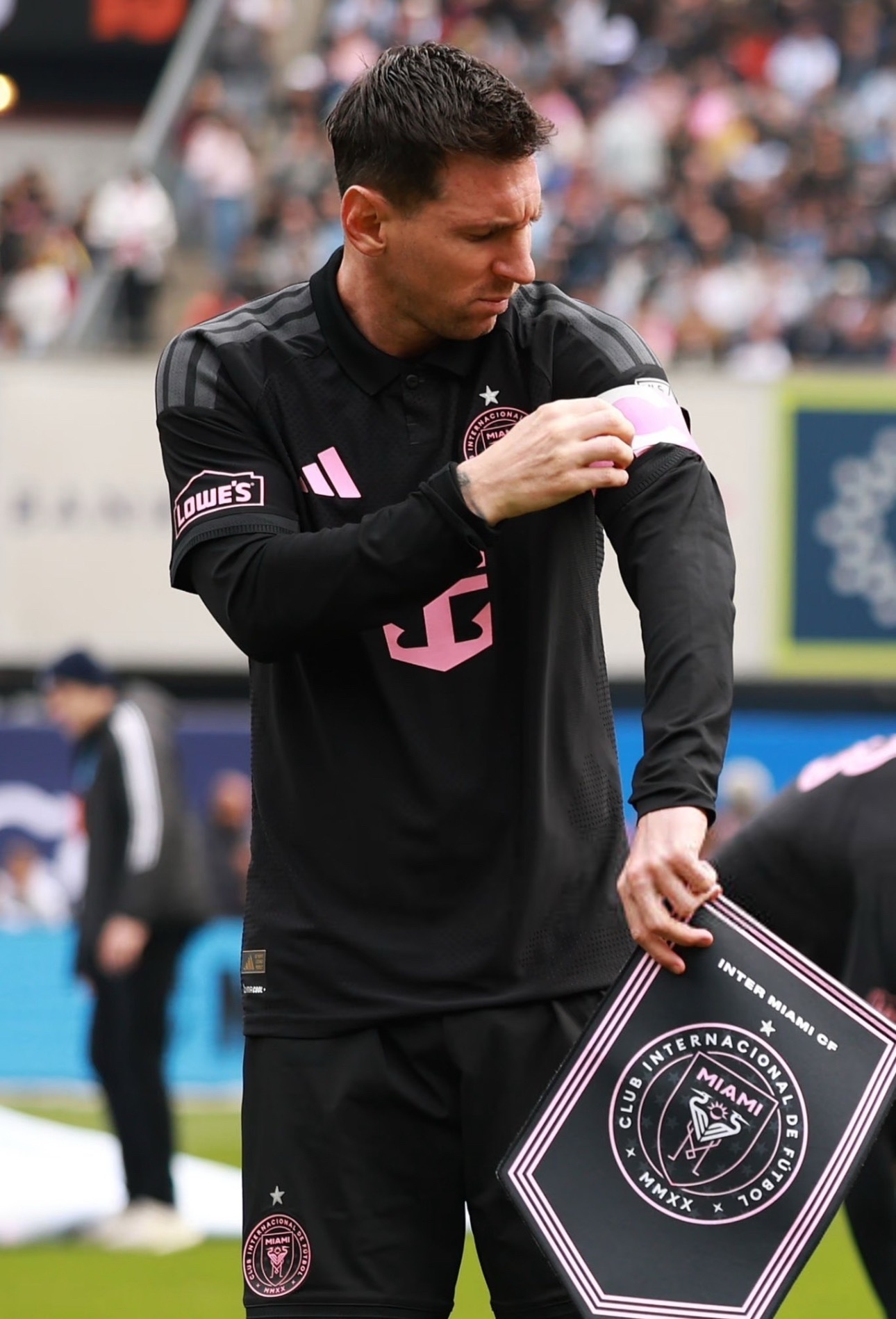 梅西领衔！曝阿根廷20人已锁定世界杯门票，16人争夺最后6席北京时间3月26日，