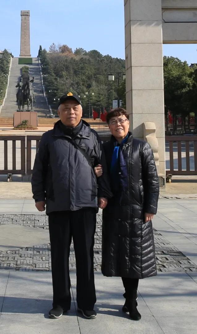 拜会开国少将刘昂之女刘红燕
文｜孙玉良
2025年12月27日，拜会开国少将刘昂