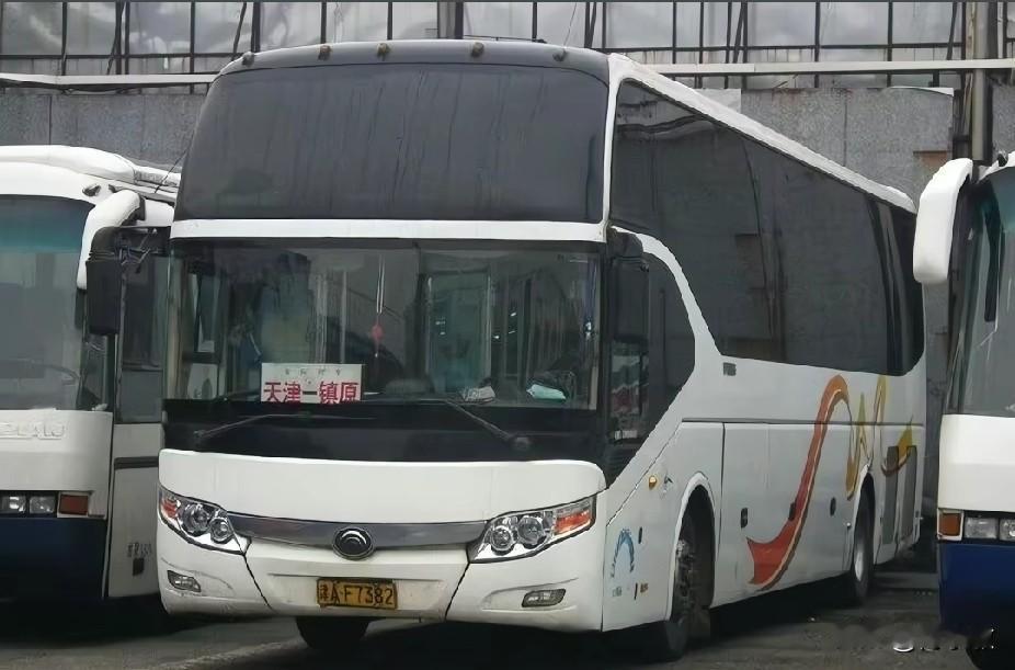 西北地区陕甘宁曾经开往京津地区的省际长途线路，还有多少在跑？
镇原—天津
西峰—