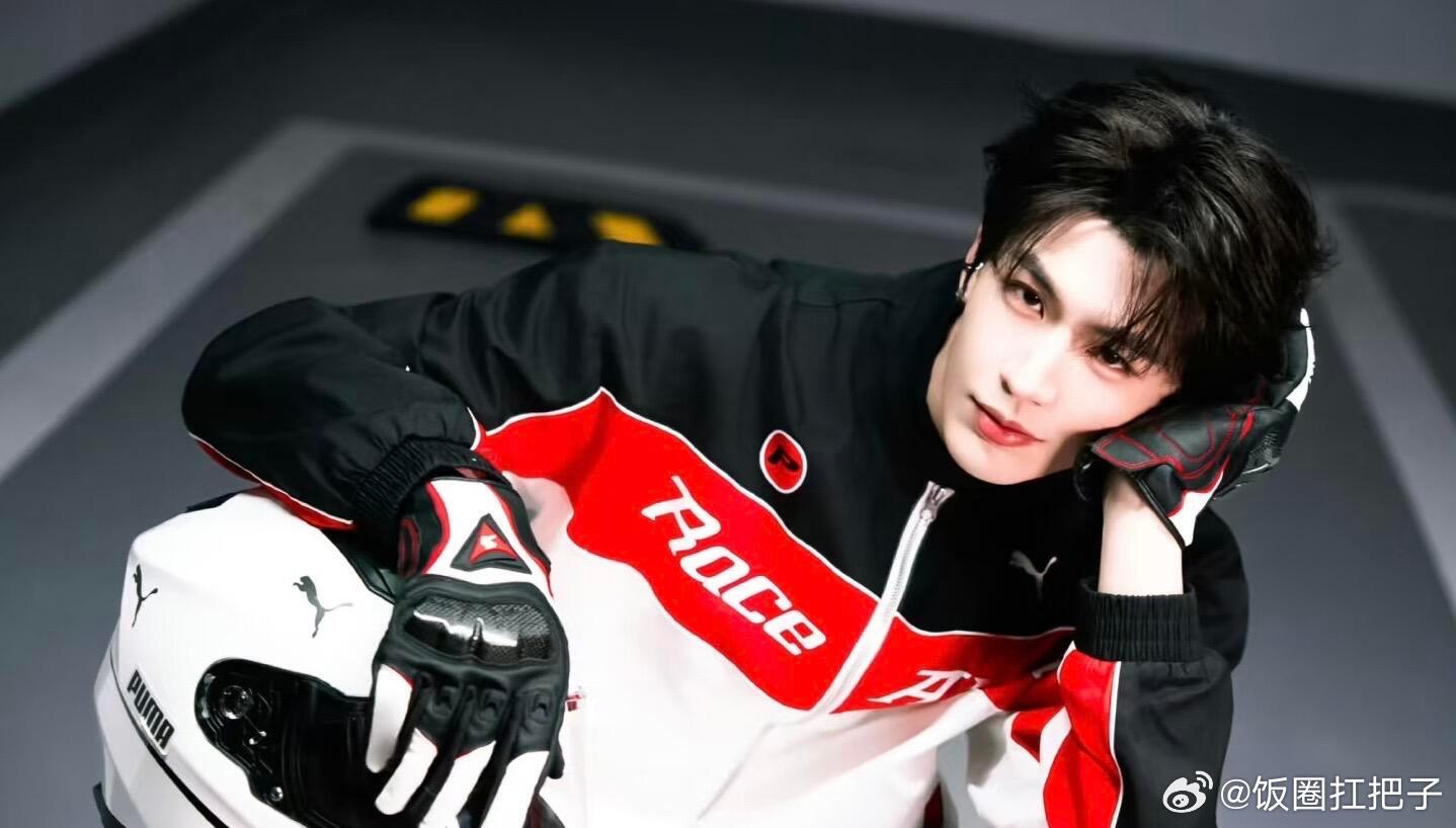 张凌赫｜壁纸～这神颜还好是进了娱乐圈，这要是哪天出现在一个情侣vlog里……那可