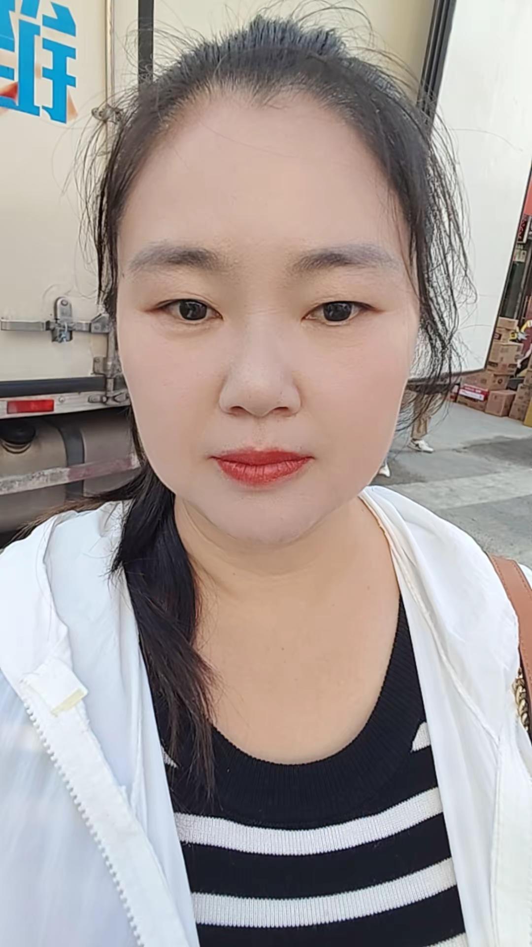 岁月这杯酒，有苦也有甜，知足便是人间………