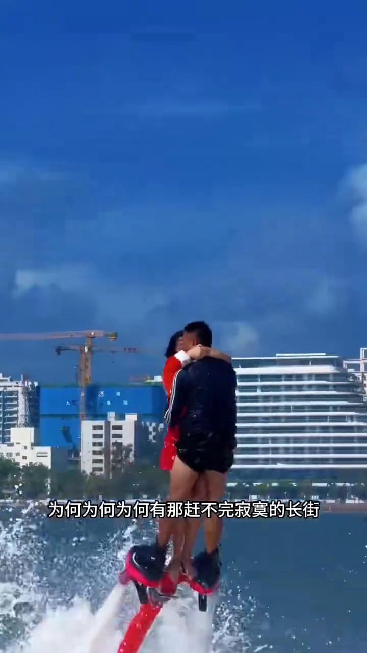 大姐拿你当依靠，你拿大姐当海豹，给我笑抽了。
我可不是娇滴滴的女王，有的是力气和