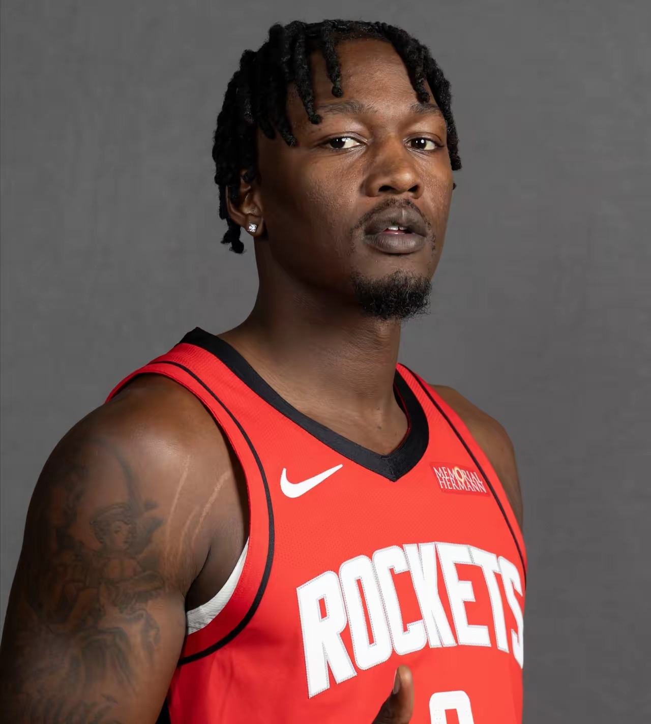 彻底被遗忘？湖人旧将芬尼史密斯，至今未登场！芬尼史密斯加盟火箭一个赛季，只打了3