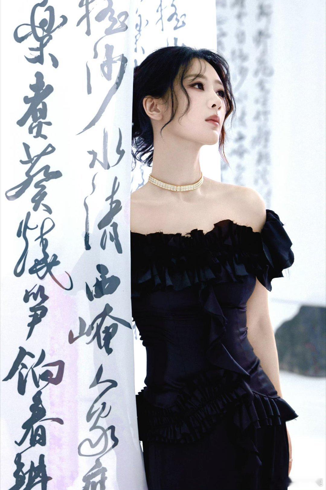 杨紫杨紫助力徽墨传统文化走向海外杨紫真的是一位超级棒的演员，不炒作、不浮躁，深耕
