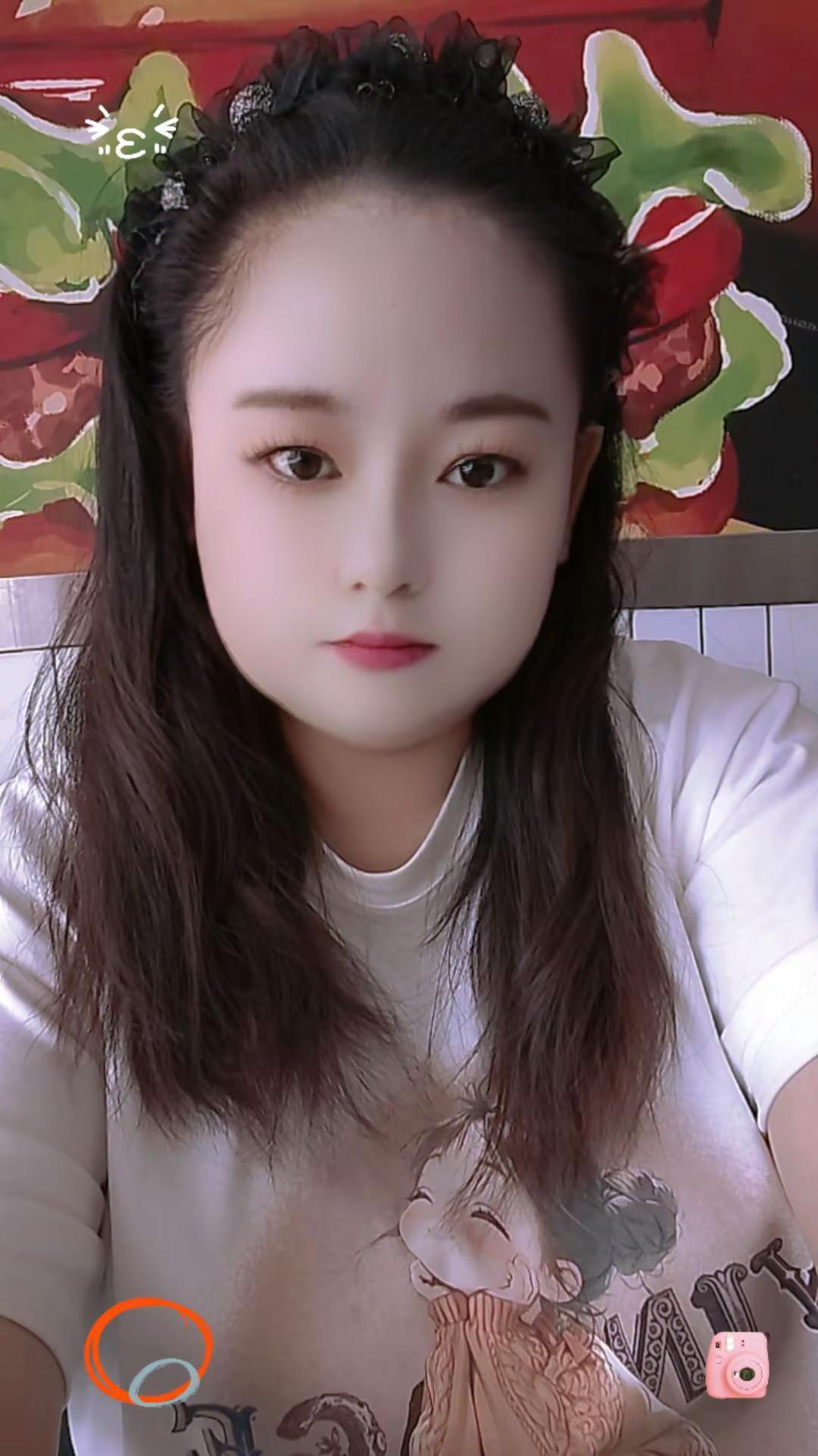 花了四个小时的成果新发型新心情 改变发型改变自己