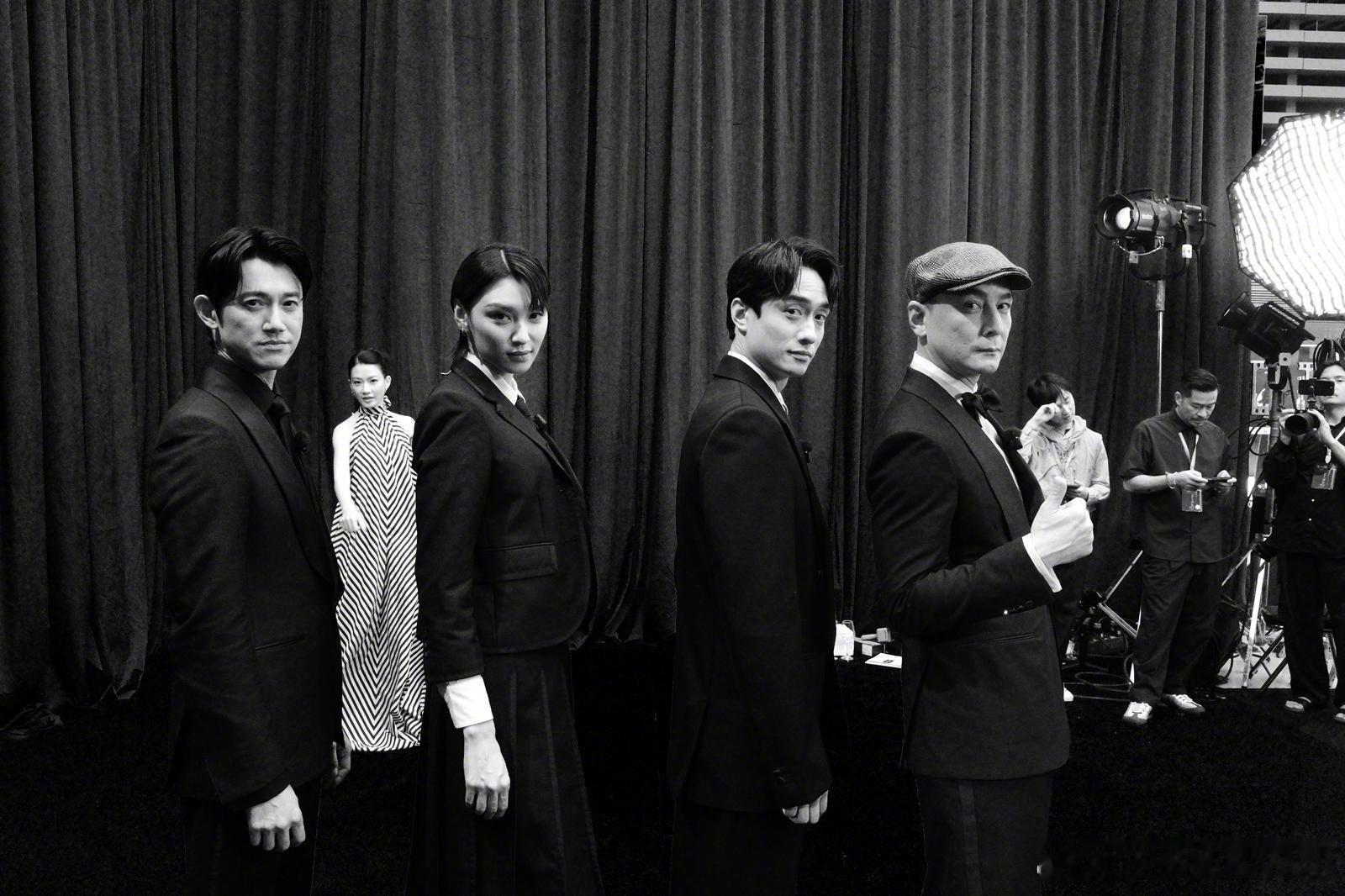 给内娱路演一些尺度震撼 《寒战1994》的路演给我的最大震撼不是尺度，是松弛感。