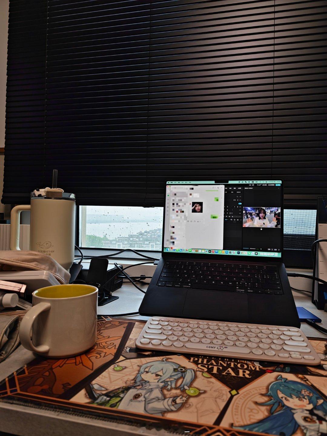 剪片子ing～今天要交2条片子键盘已经冒烟了大歌碎碎念日常分享日常