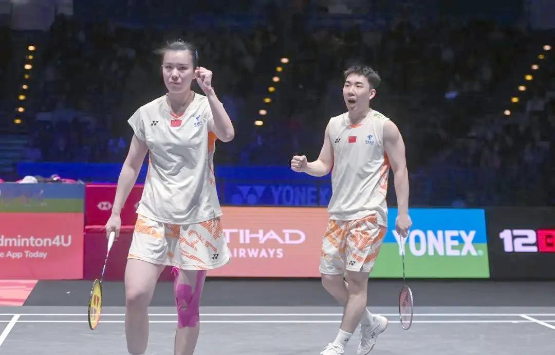 2-11落后赢得比赛、20-14领先输了比赛!
今天上午，国际羽联超级1000中