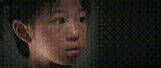 主角 小白鞋改编电视剧主角小白鞋看似淡然随性，实则心里藏着太多执念和伤痛。向往简