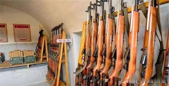 42年前的1982年，河南安阳发生了一件离奇的事。民兵的600支枪被外星人吸走了