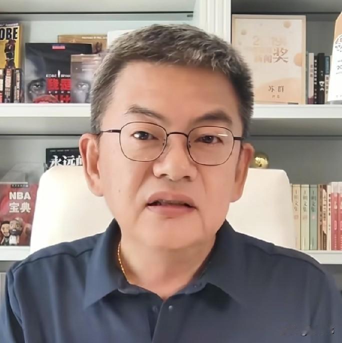 苏群谈中国篮球：

“八年之前的亚运会，我们中国篮球，包揽了四枚金牌，就是五人男