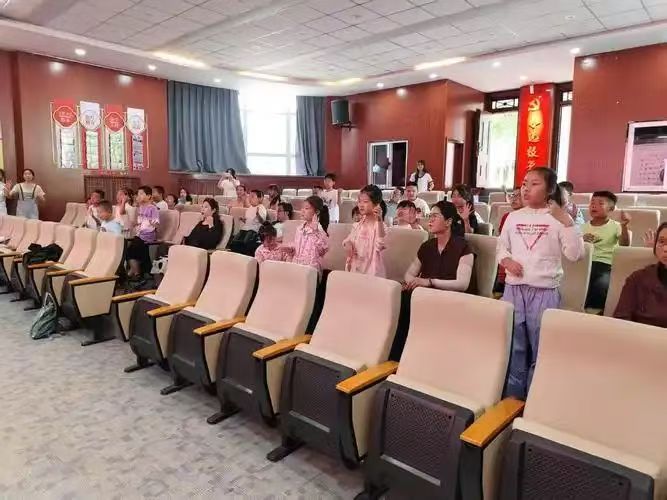 秦岭笑谈 推普课堂进礼堂，语言之花绽乡野曲阜师范大学青春三下乡感悟中的三下乡社会