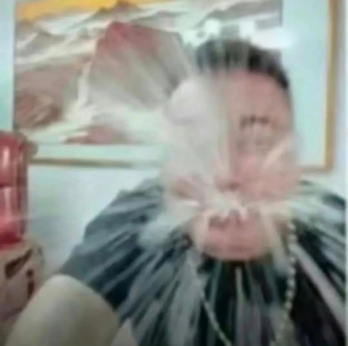 老奶串得太假了，还彻座子，我们小屁股都是喊老头的 