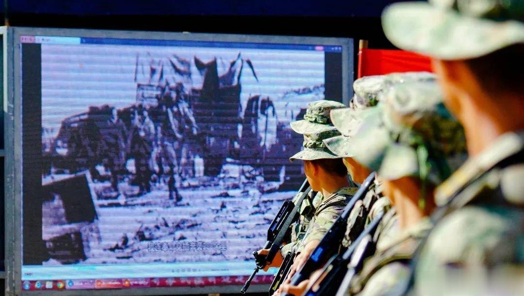 #铸剑中原[超话]##早安军营##原原说早晚安# 展雄风，塑形象，飒英姿；逢敌亮