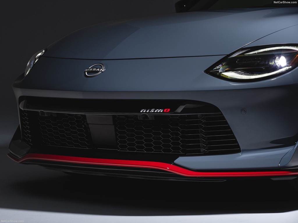 日产Z Nismo 这些小细节还挺抓人眼球！RAYS轮圈、邓禄普Sport MA