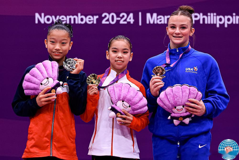 世青赛收官之日，中国队再添一金一铜。平衡木决赛中，预赛排名第九因日本选手队内淘汰