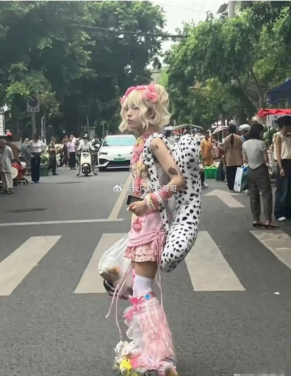 假如你女儿是这个样子，你们会接受吗？ 