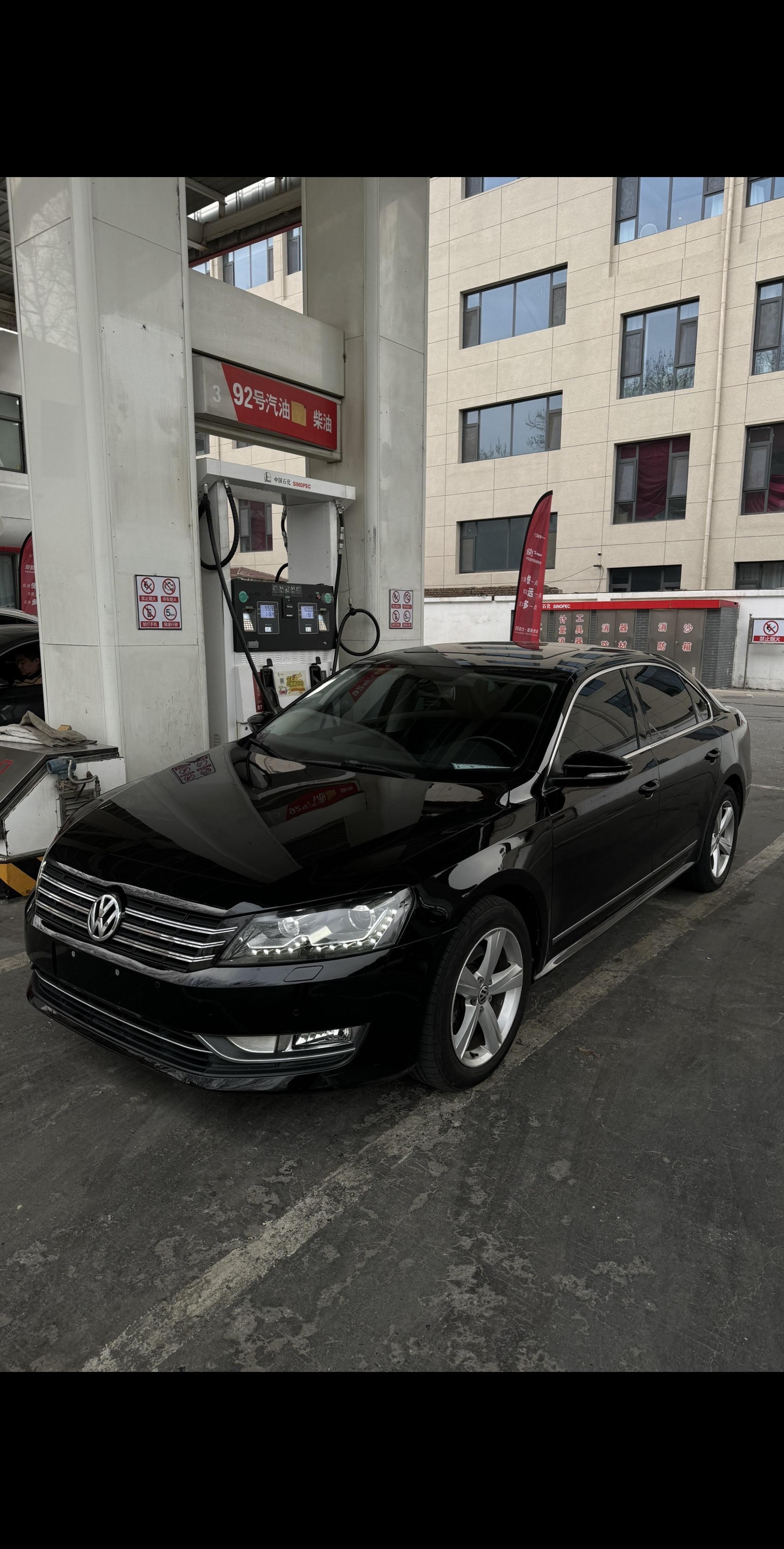 差一个月2014年帕萨特B7。