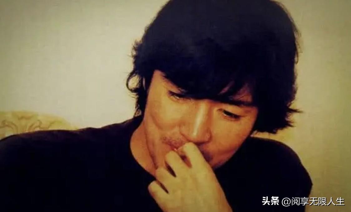 东野圭吾在《解忧杂货铺》里说：
“其实所有纠结做选择的人心里早就有了答案，咨询只