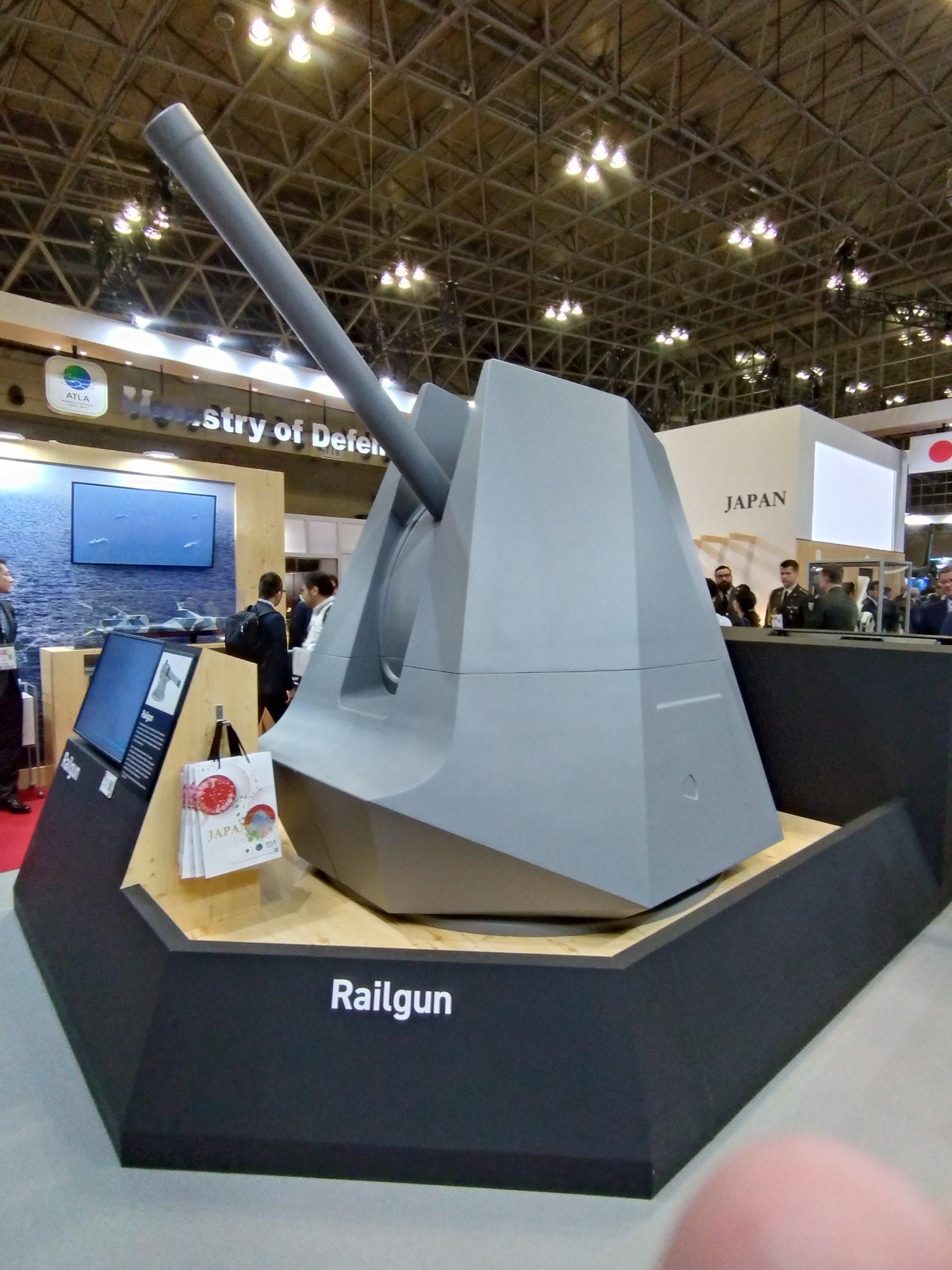 每天认识一件兵器  2025年日本“防务与安全设备国际博览会”(DSEI)上日本