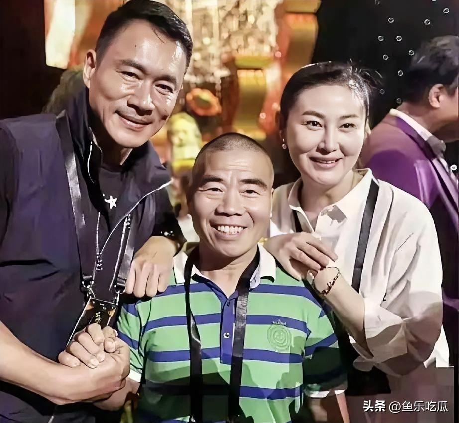 《水浒传》里的三位主演，你还记得他们吗？这是三位主演的同框合照。
饰演武松的丁海