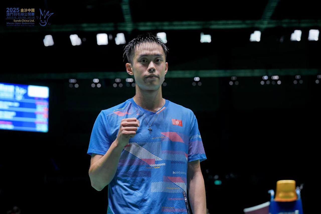 香港羽毛球新一哥!
9月9日，国际羽联超级500香港羽毛球公开赛男单资格赛，中国