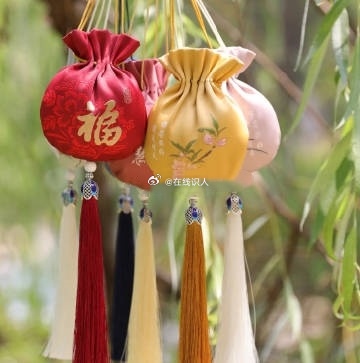 凤凰不落无宝之地，有福之女不入无福之家，两个人没有步入婚姻那是老天在帮你，因为对