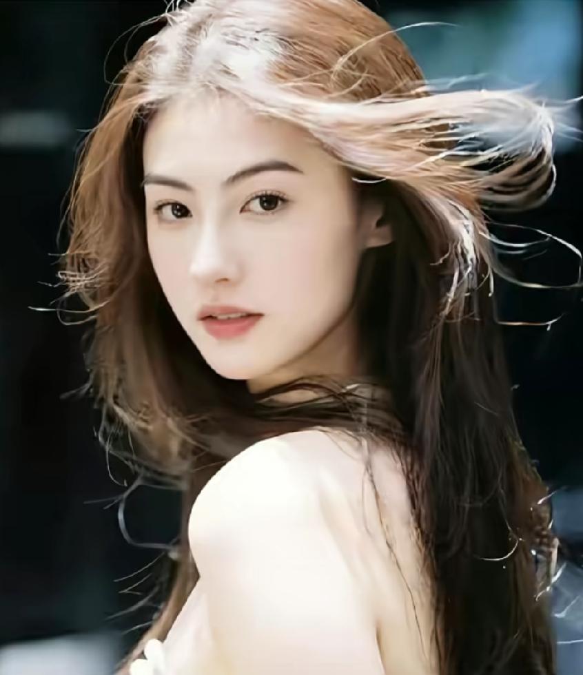 谢贤为什么偏爱张柏芝、始终对王菲保持距离，关键还是子嗣与家庭付出的差距，担心性子