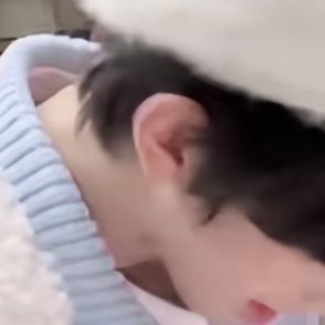 每日一善 ❤️每日一善 0000善意在言语间流淌，温暖在心底生根。别小看微小的善