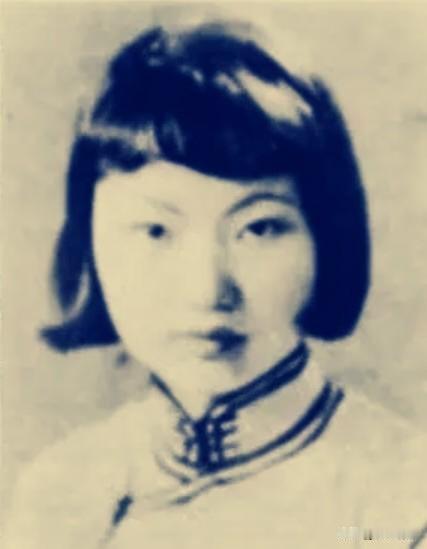 1938年2月，郝宾如一行八人，跋山涉水，渡过黄河，穿过山地，终于走进了延安。她