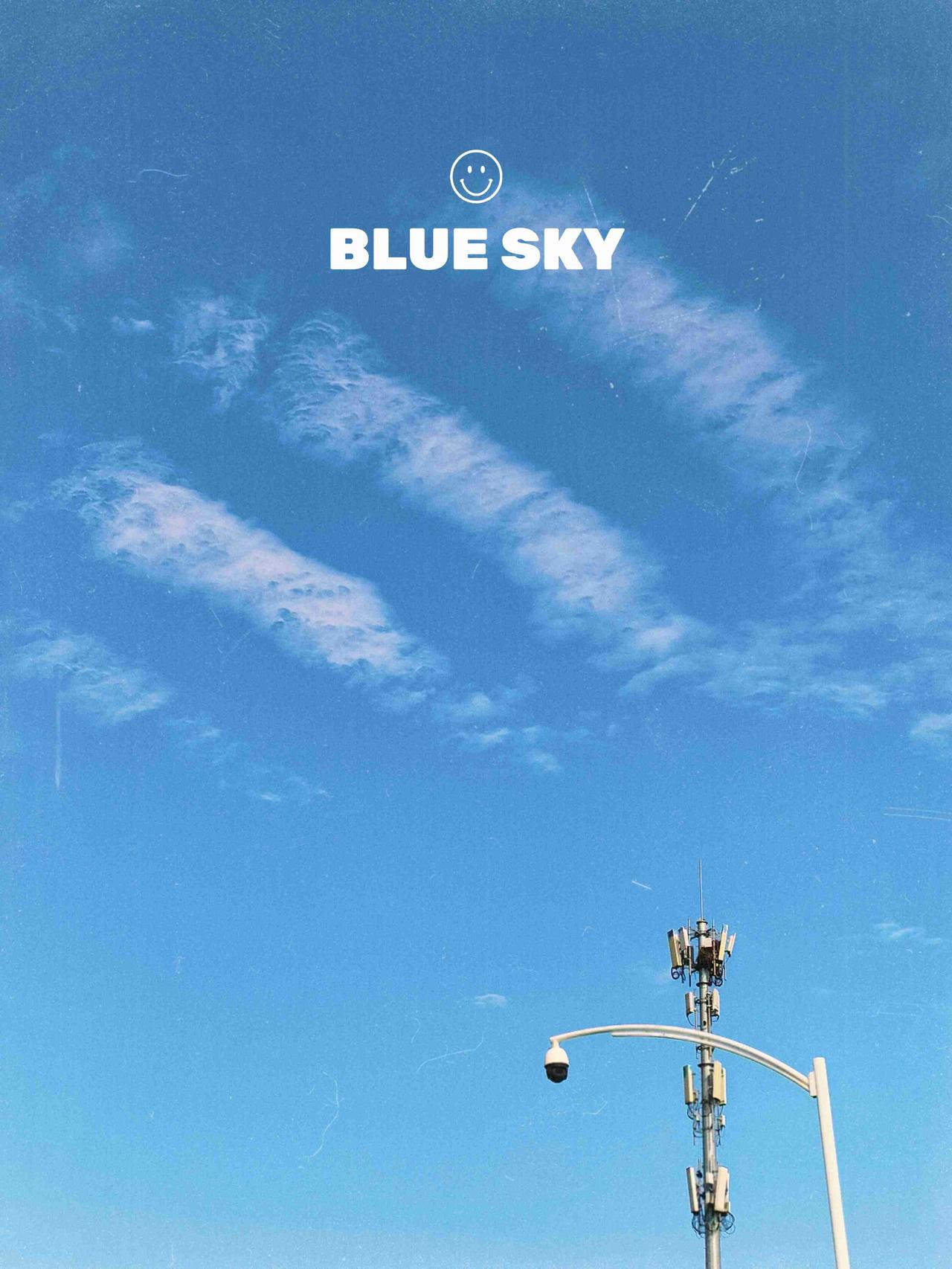 天空是一本摊开的诗集，
每朵云都是没写完的短句。

带定位晒今日生活
我的今日状