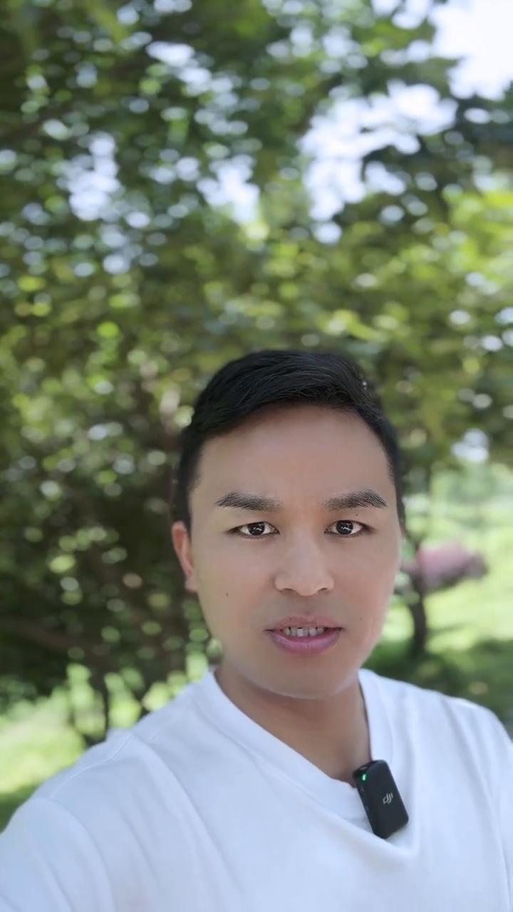 重庆最重要的地铁线或有望年底开通。
重庆最重要的地铁线修建神速，目前一期已经完成