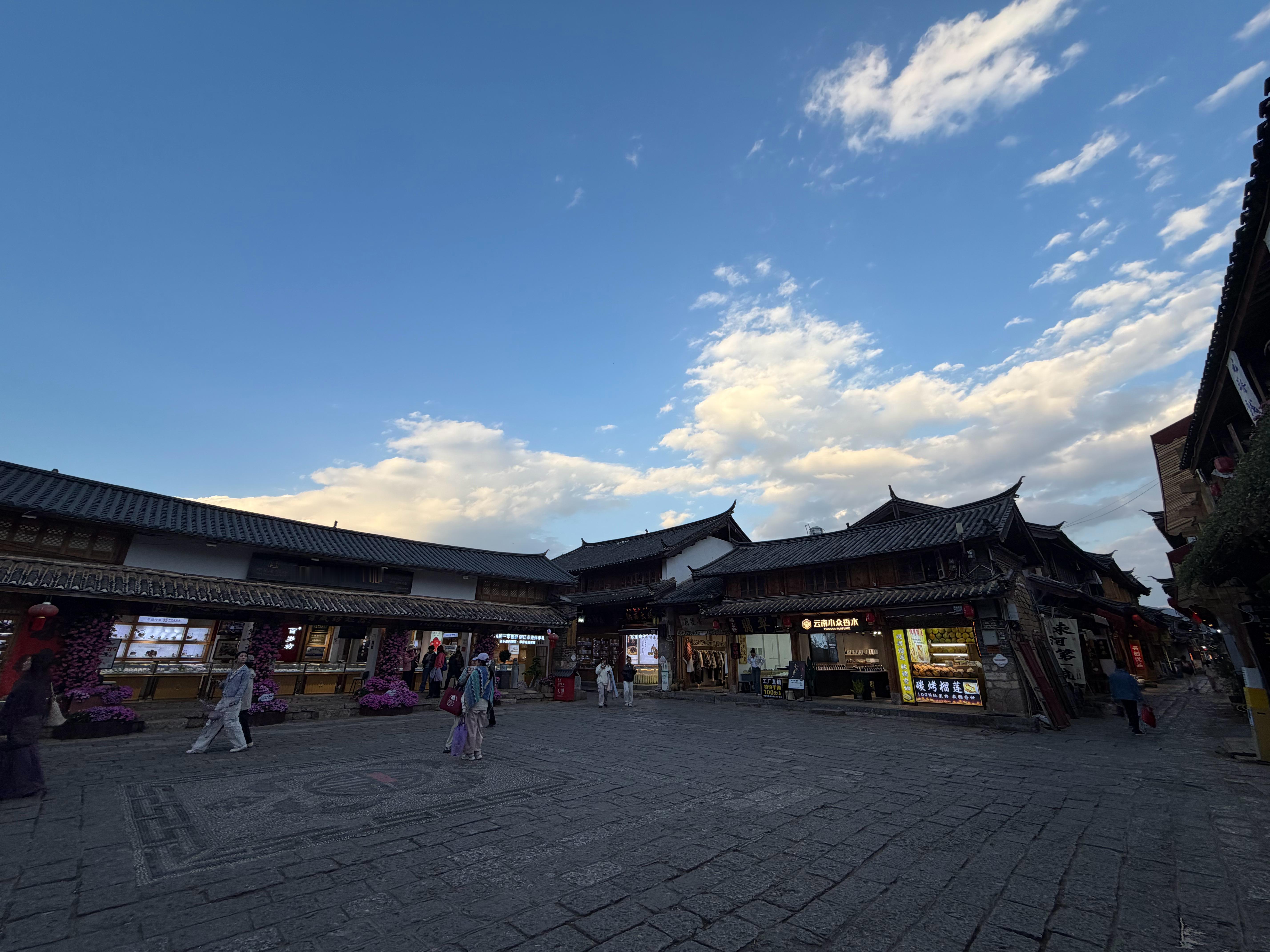 要用正发生在自己身上的事情，来发现和检验自己是否是越变越好了，确实在成长了。比如