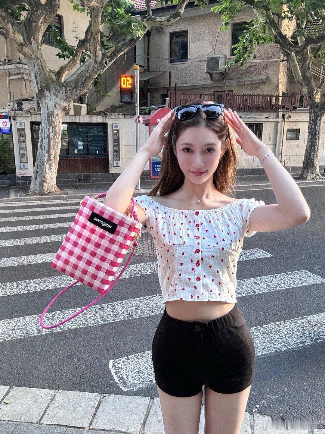 🍓 𝘀𝘁𝗿𝗮𝘄𝗯𝗲𝗿𝗿𝘆  ૮ .  ̫ . ა ​​​