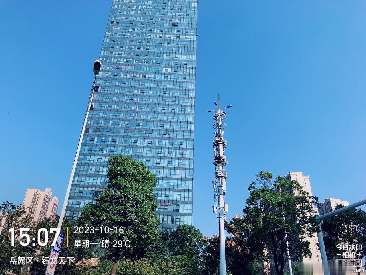长沙最舒服的时节到了，10月中旬到11月中旬的长沙，不冷不热，秋高气爽，适合旅游