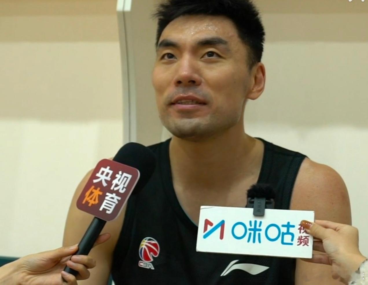 辽宁队老将李晓旭最新采访谈到韩德君退役“大韩退役我应该是队里感触最深的，因为他的