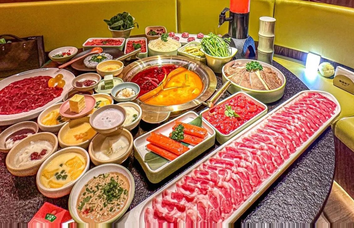 东北火锅逆袭成全国第二南北差异被东北火锅狠狠拿捏 逆袭！直接冲上全国火锅榜第二，