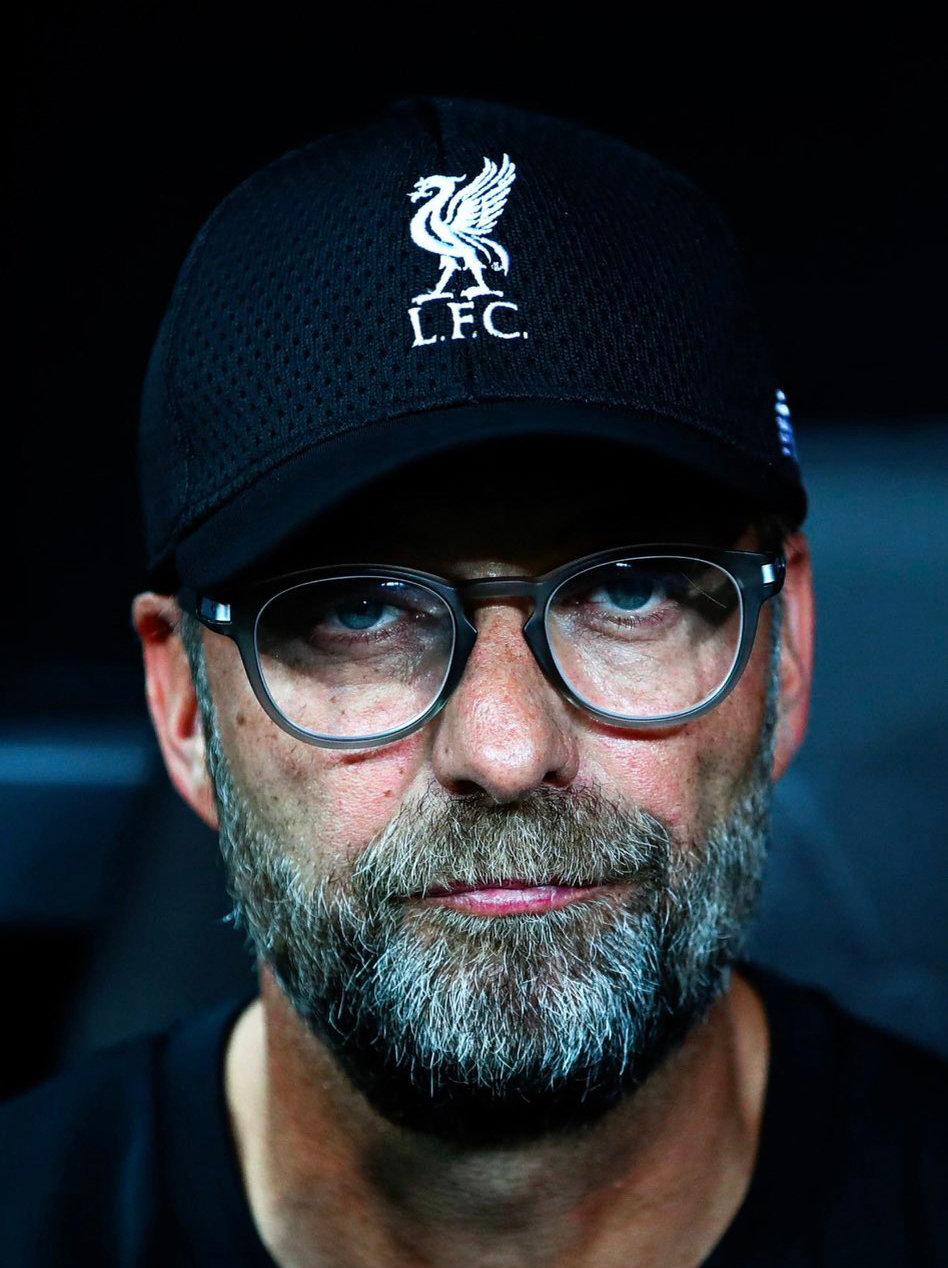 皇马的梦想是克洛普，这是新教练最大人选。

其次是齐达内，后面教练都不太行。
