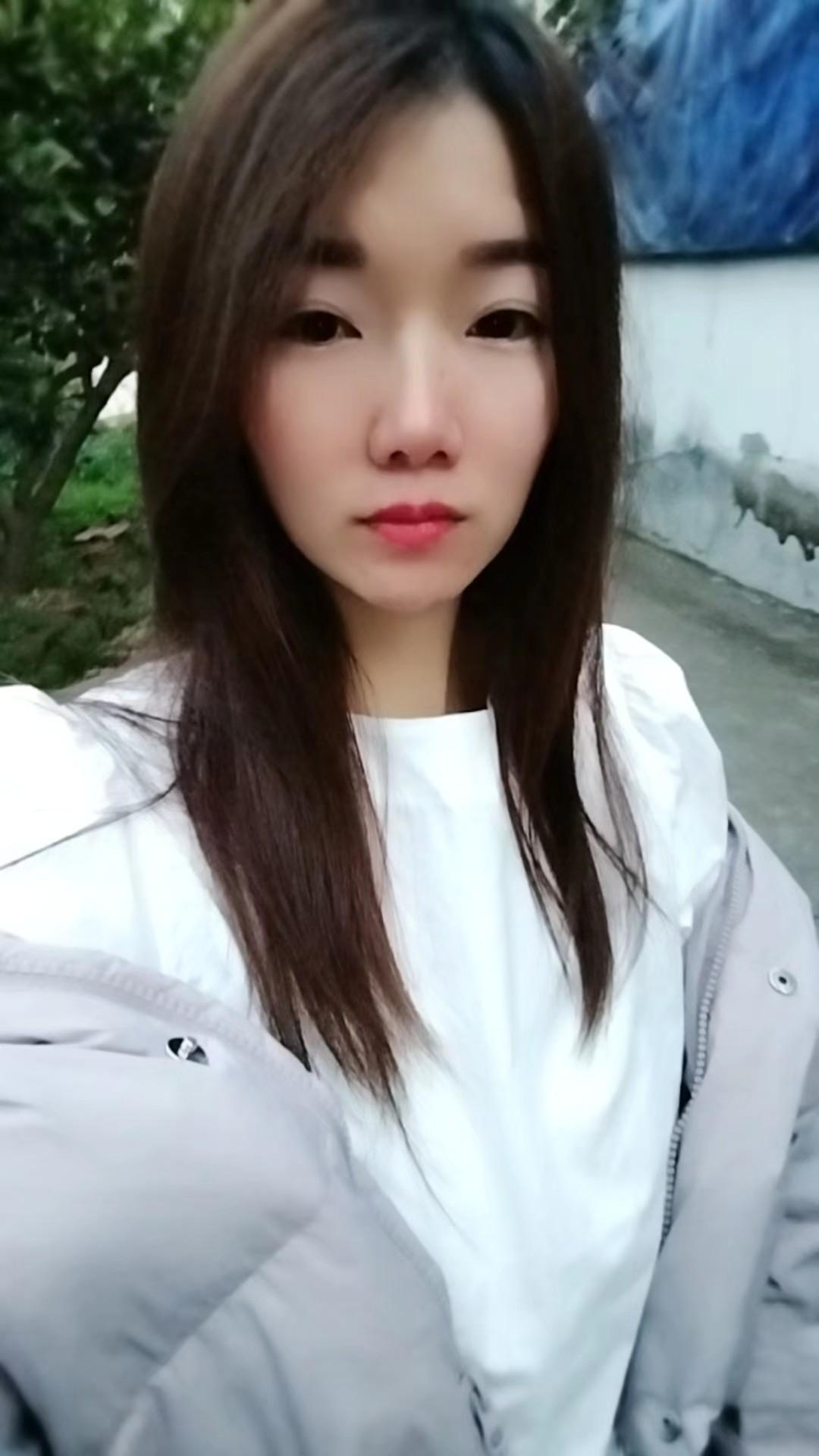 无法左右的事情太多，无能为力的时候也太多，有时候会突然很难过，心酸涌上...