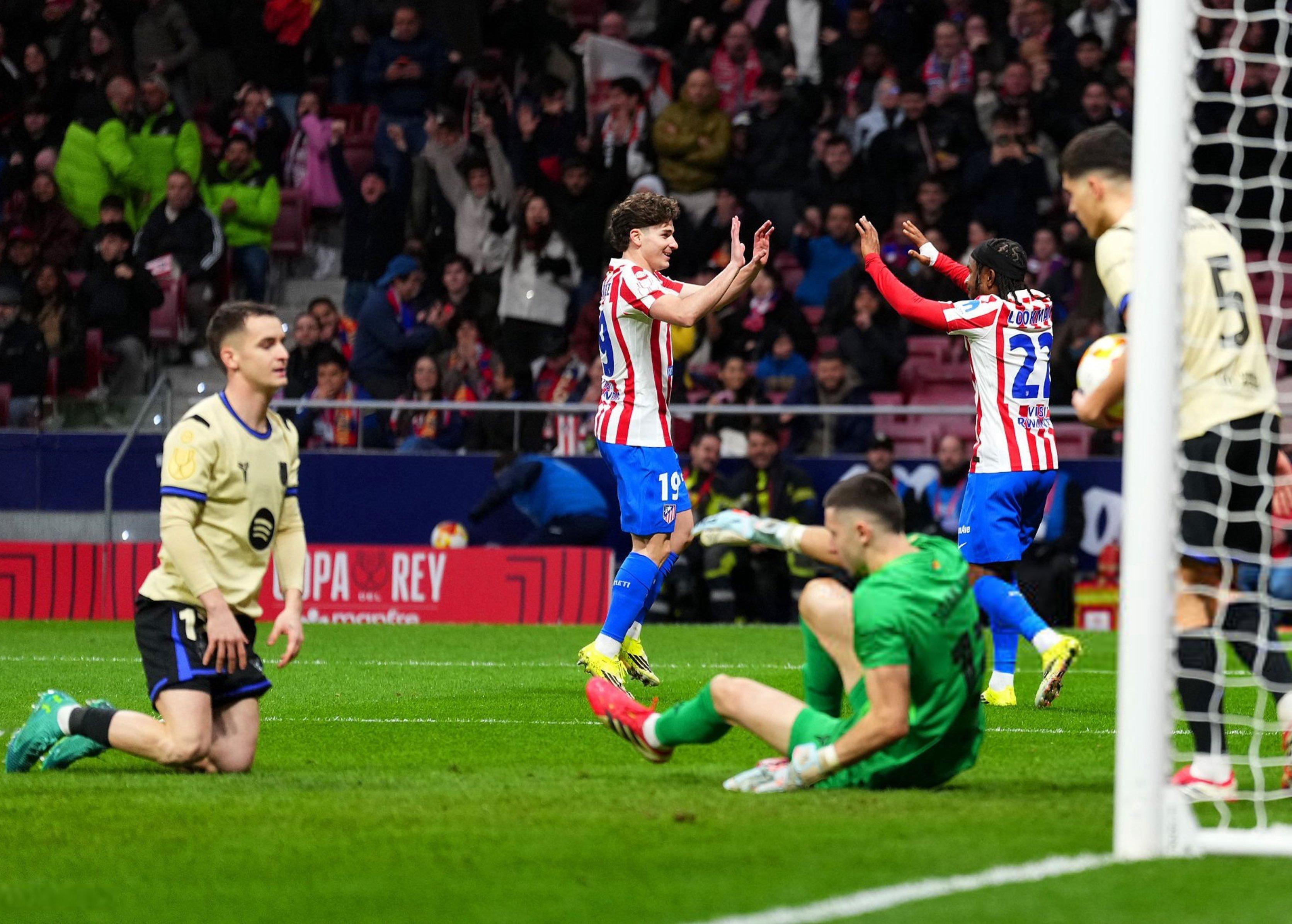 世体：本赛季上半场失球最多的欧洲顶级联赛球队😰😰： 巴塞罗那（31） 尼斯和