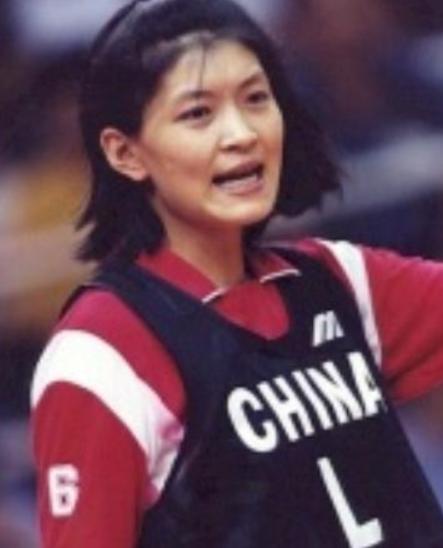 “我宁愿在美国捡垃圾，也不会继续在国家队打球了。”这是中国女排国家队员王怡奥运会