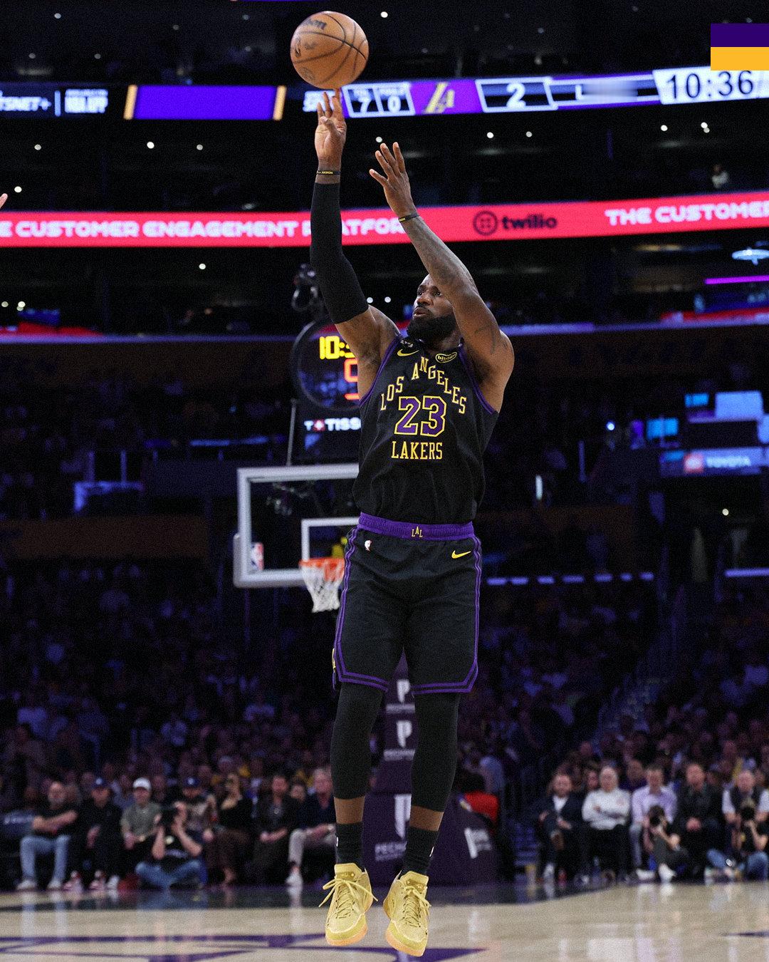 魔术vs湖人 | 第一节🔚湖人3️⃣3️⃣ - 2️⃣5️⃣魔术湖人国度