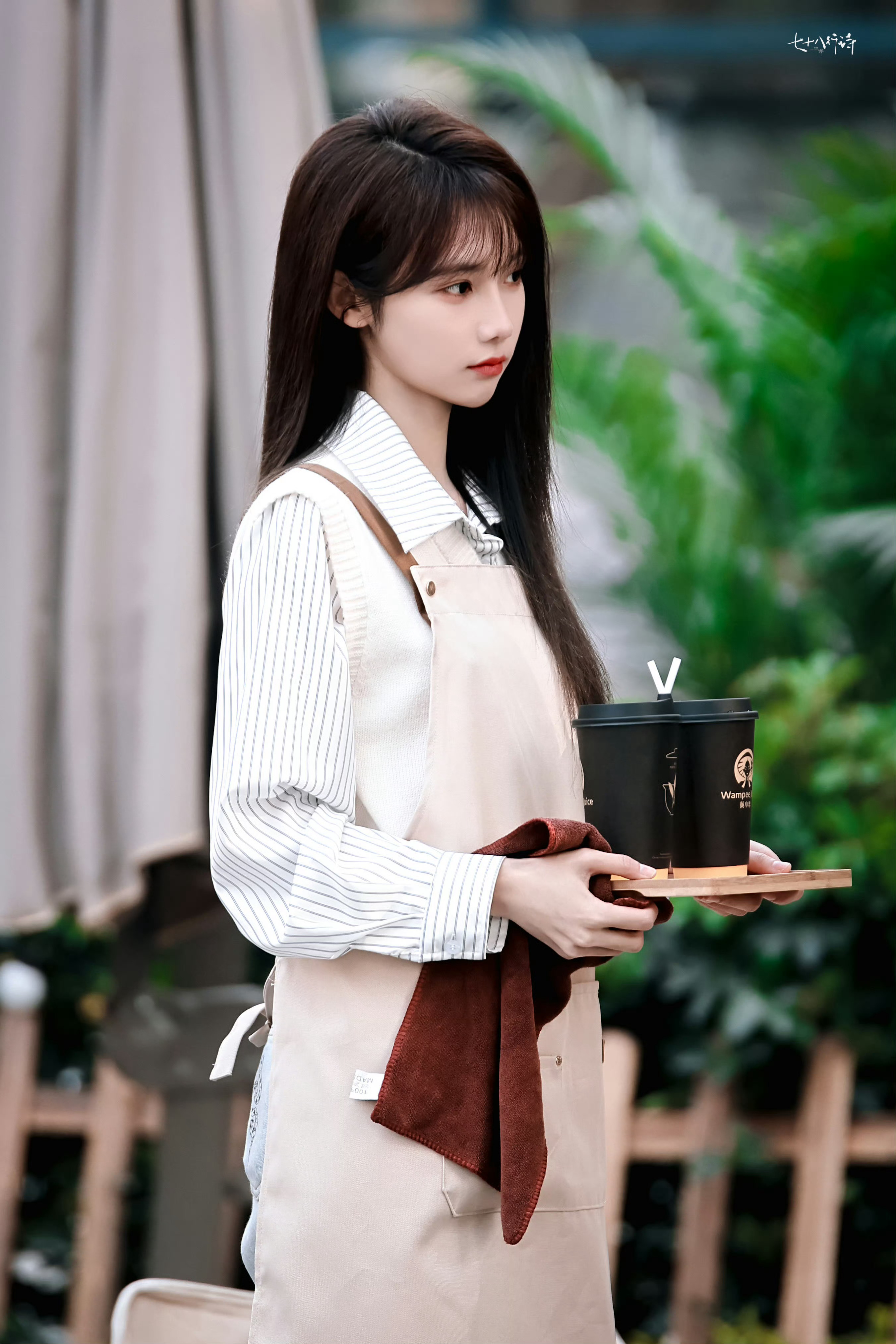 很有故事的黄小希🥺 