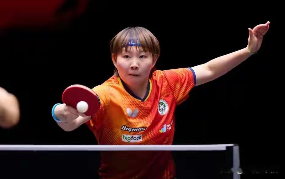 WTT多哈冠军赛率先进行的一场女单1/4决赛，王艺迪经过六盘苦战，2-4负于代表