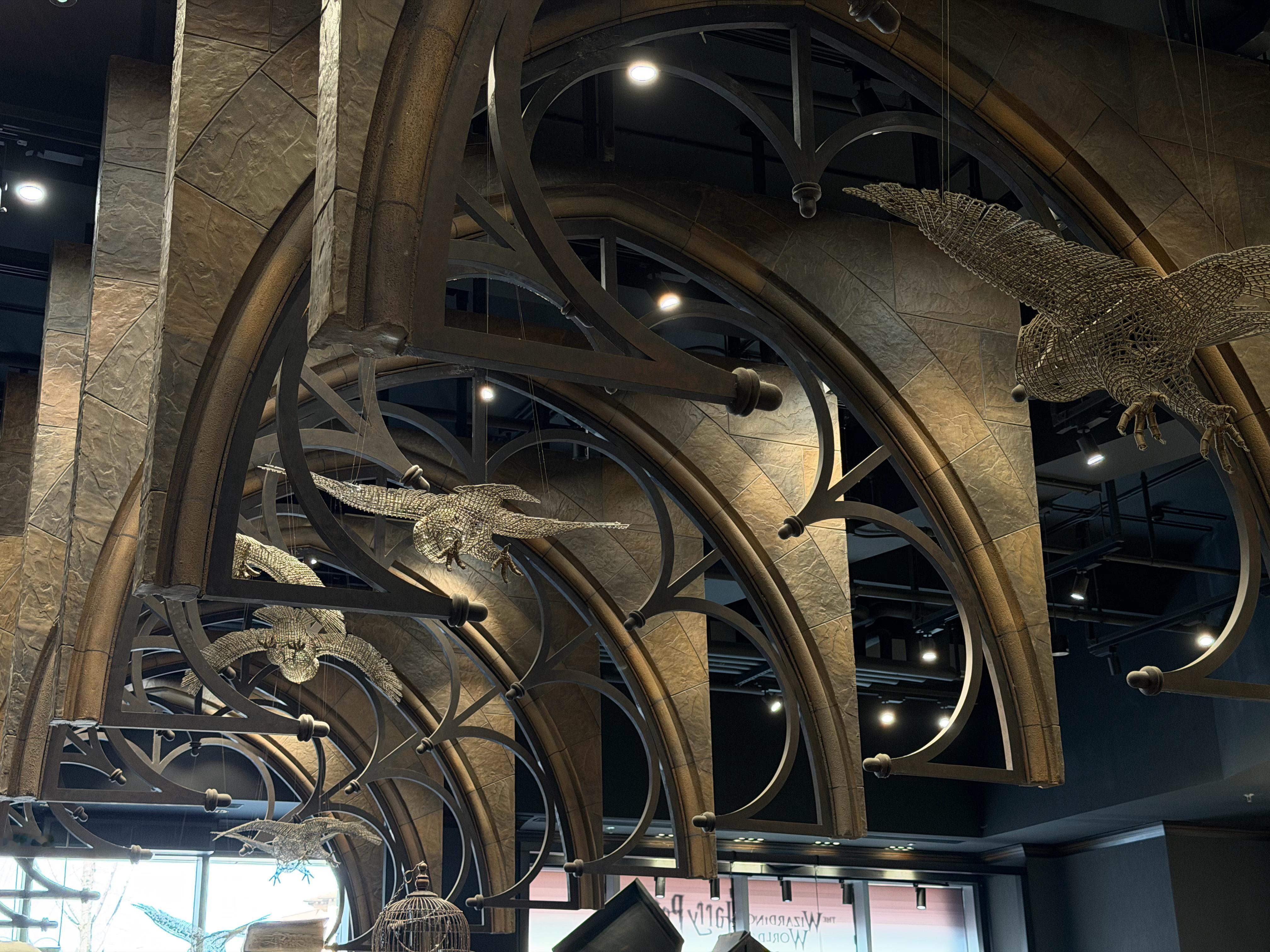 为了省停车费100元坐地铁来的环球影城，最后还是在纪念品商店还了回去…哈迷来霍格