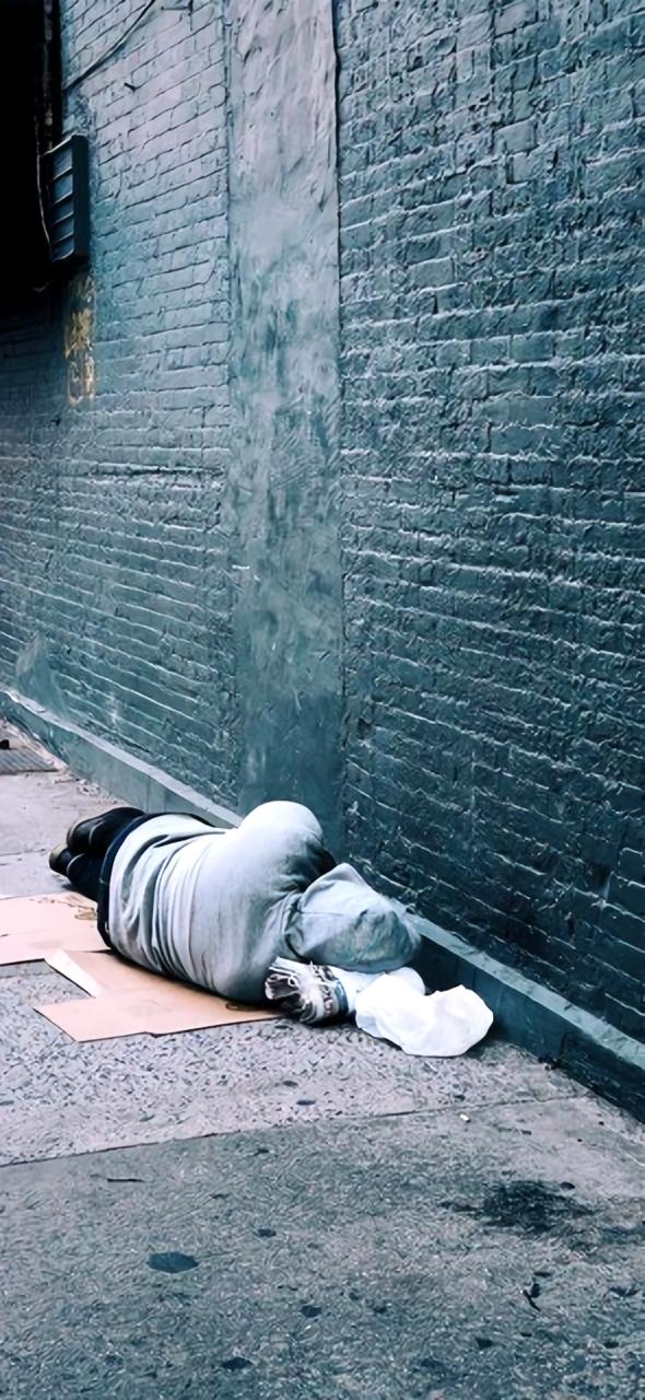 留美博士竟沦为流浪者？背后故事令人深思！孙卫东早年天赋卓越，被复旦大学物理系录取