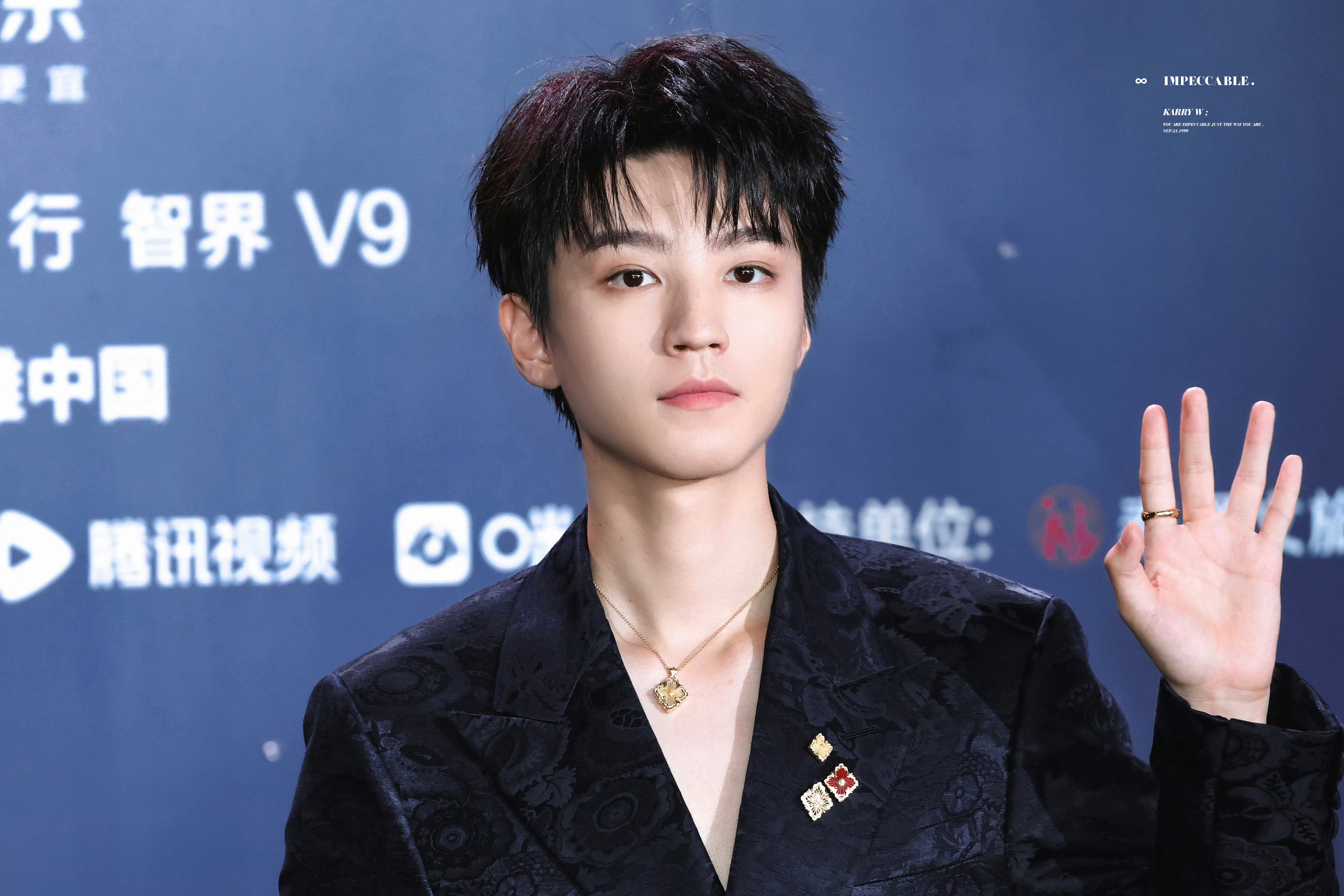 王俊凯 💙王俊凯花西子首位全球彩妆代言人💙💙王俊凯法国希思黎首位全球品牌代