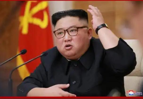 朝鲜军方第三号人物倒了！

不是因为站错队，不是因为得罪了谁，而是因为他把军队的