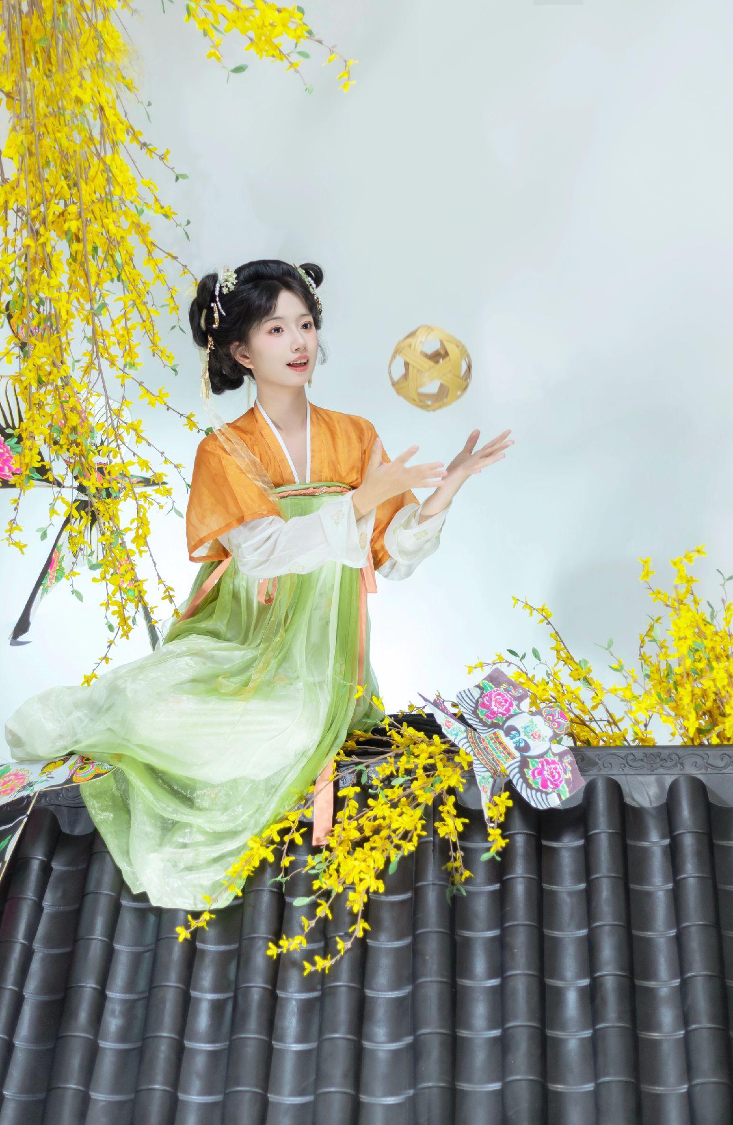 就跟我一起出去玩吧～