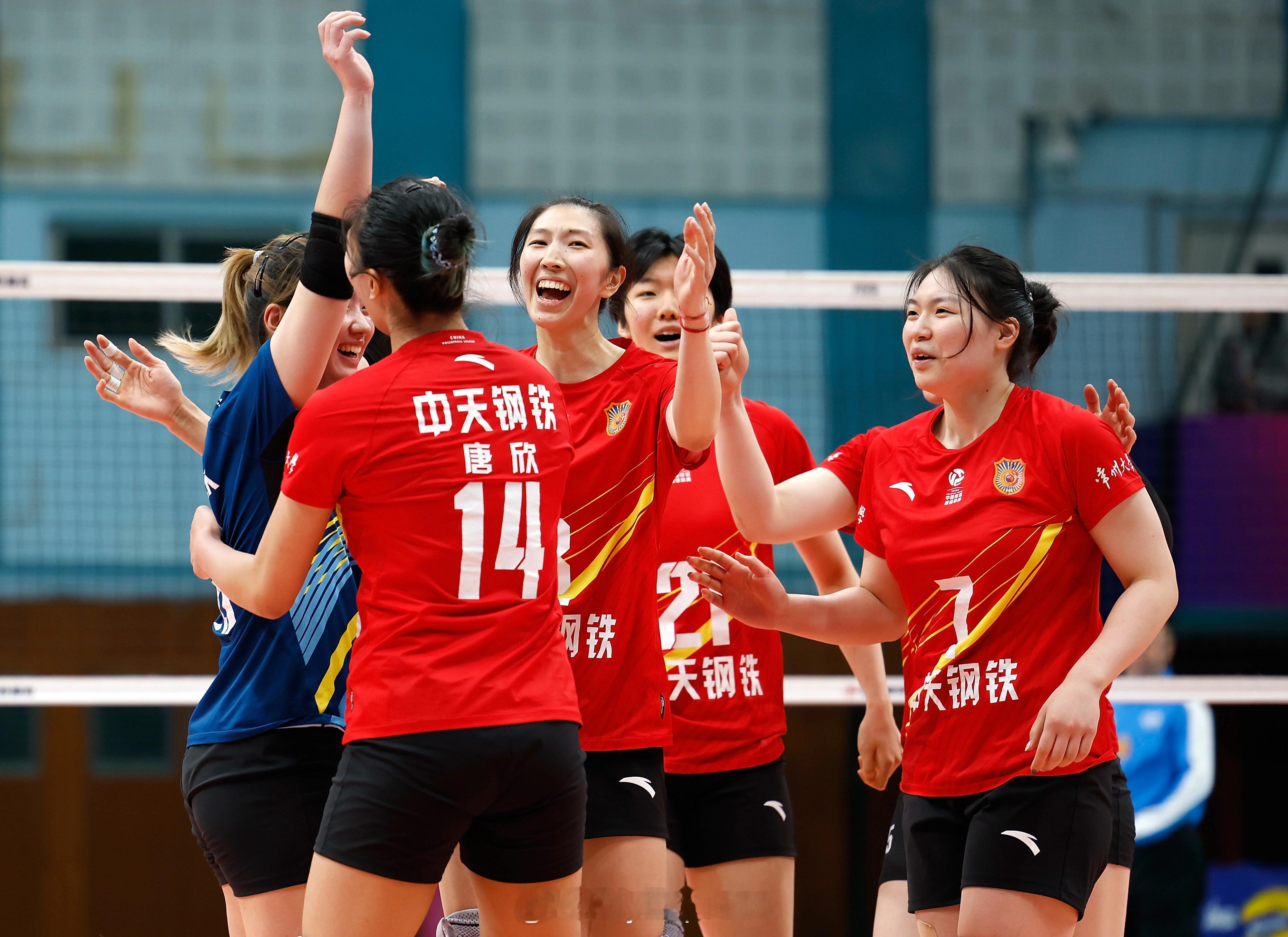 排超联赛 12月27日，女排联赛第五轮赛果如下：A级：北京1-3(18-25/2